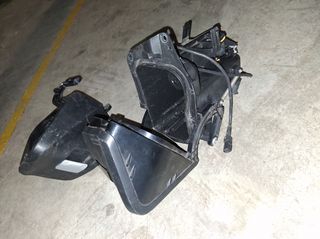 yamaha tmax 560 2022+ ντουλαπακι κομπλε