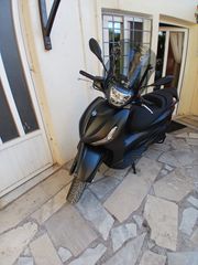 Piaggio Beverly 300 2023