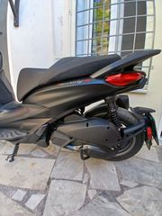 Piaggio Beverly 300 2023-thumb-1