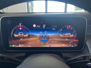 Mercedes-Benz GLC 300 2024 AMG 300e plug in-thumb-25