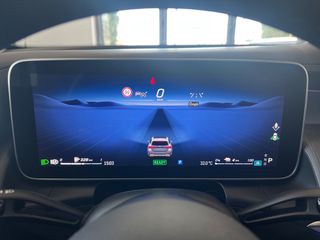 Mercedes-Benz GLC 300 2024 AMG 300e plug in-thumb-26