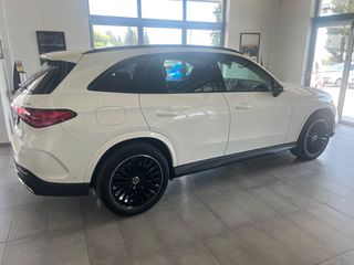 Mercedes-Benz GLC 300 2024 AMG 300e plug in-thumb-14