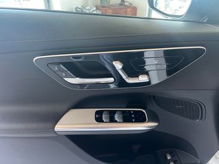 Mercedes-Benz GLC 300 2024 AMG 300e plug in-thumb-52