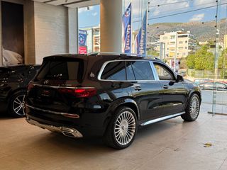 Mercedes-Benz GLS 600 2024 MAYBACH Two-Tone Full Options-thumb-3