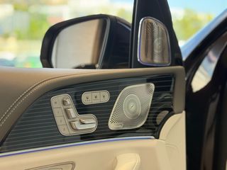 Mercedes-Benz GLS 600 2024 MAYBACH Two-Tone Full Options-thumb-44