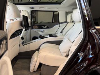Mercedes-Benz GLS 600 2024 MAYBACH Two-Tone Full Options-thumb-45