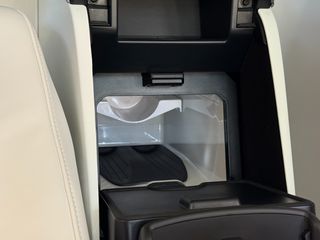 Mercedes-Benz GLS 600 2024 MAYBACH Two-Tone Full Options-thumb-49
