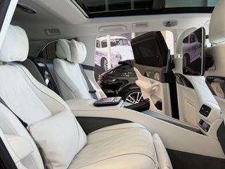 Mercedes-Benz GLS 600 2024 MAYBACH Two-Tone Full Options-thumb-50