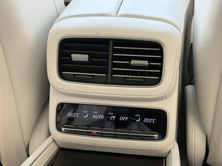 Mercedes-Benz GLS 600 2024 MAYBACH Two-Tone Full Options-thumb-58
