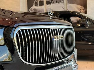 Mercedes-Benz GLS 600 2024 MAYBACH Two-Tone Full Options-thumb-15