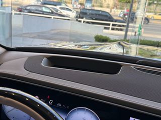 Mercedes-Benz GLS 600 2024 MAYBACH Two-Tone Full Options-thumb-31