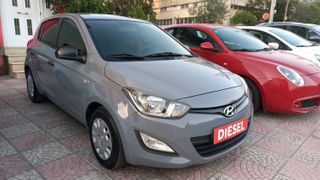 Hyundai i 20 2013 Ελληνικο - πρώτο χέρι (ιδιωτη) 7.800€ τιμη με ολα κομπλε