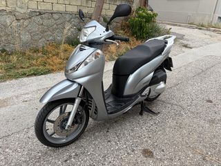 Honda SH 300i 2018-thumb-1