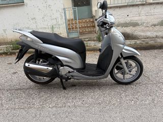Honda SH 300i 2018-thumb-3
