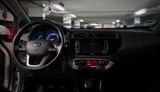 Kia Rio 2016 Dream team edition-thumb-5