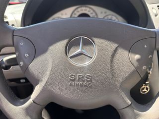 Mercedes-Benz E 200 2004-thumb-13