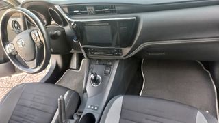 Toyota Auris 2018 ΜΗΔΕΝΙΚΑ ΤΕΛΗ - ΠΡΩΤΟ ΧΕΡΙ 1.8 HYBRID AYTOMATO FULL EXTRA-thumb-24