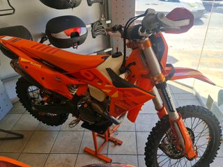 KTM 350 EXC-F SIX DAYS 2025-thumb-1