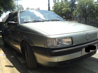 Volkswagen Passat 1989-thumb-2