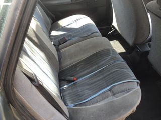 Volkswagen Passat 1989-thumb-3