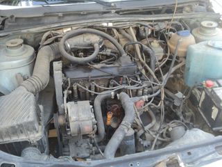 Volkswagen Passat 1989-thumb-11