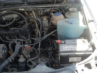 Volkswagen Passat 1989-thumb-12