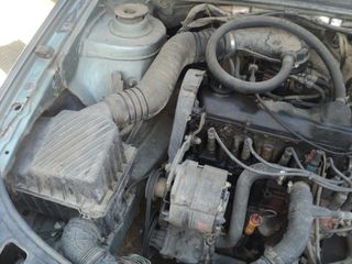 Volkswagen Passat 1989-thumb-13
