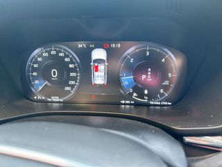 Volvo XC 60 2020 Β4 AWD MOMENTUM-thumb-4