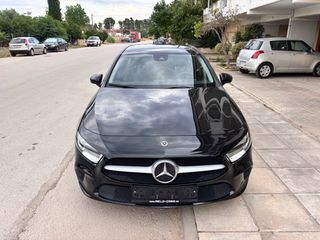 Mercedes-Benz A 160 2020-thumb-1