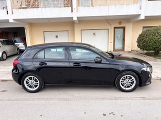 Mercedes-Benz A 160 2020-thumb-4