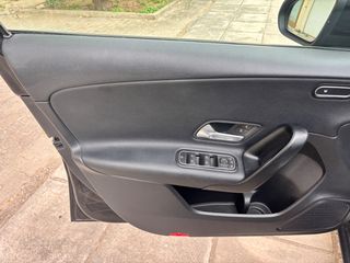 Mercedes-Benz A 160 2020-thumb-40
