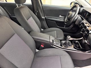 Mercedes-Benz A 160 2020-thumb-42