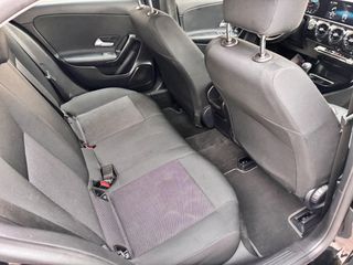 Mercedes-Benz A 160 2020-thumb-45