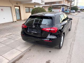 Mercedes-Benz A 160 2020-thumb-11