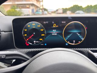Mercedes-Benz A 160 2020-thumb-29
