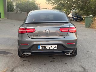 Mercedes-Benz GLC 250 2017 4MATIC 9G-TRONIC AMG LINE-thumb-8