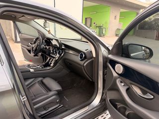 Mercedes-Benz GLC 250 2017 4MATIC 9G-TRONIC AMG LINE-thumb-22