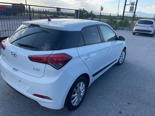 Hyundai i 20 2017-thumb-2