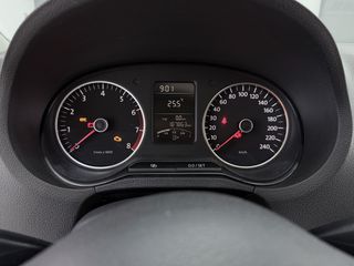 Volkswagen Polo 2012 1.2 TSI R-LINE 105PS-thumb-43
