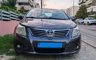Toyota Avensis 2011