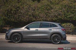 Mercedes-Benz GLA 220 2023 AMG LINE PANORAMA 4MATIC 190hp 8G-DCT F1 100eΤΕΛΗ!-thumb-8