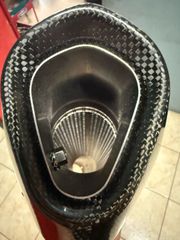 Akrapovic carbon-thumb-1