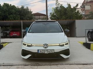 Volkswagen Golf 2023 R-thumb-3