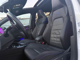 Volkswagen Golf 2023 R-thumb-12