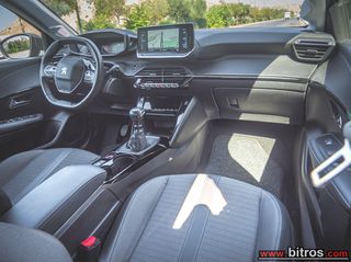 Peugeot 208 2022 1.2 100HP  ALLURE BUSINESS-thumb-3
