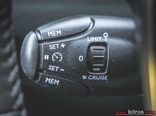 Peugeot 208 2022 1.2 100HP  ALLURE BUSINESS-thumb-20