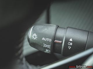 Peugeot 208 2022 1.2 100HP  ALLURE BUSINESS-thumb-21