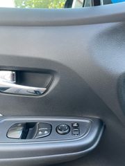 Nissan Micra 2018 acenta-thumb-17
