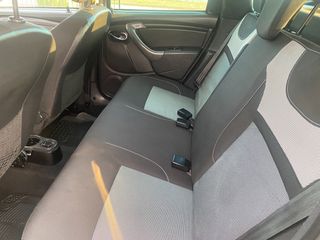 Dacia Duster 2016-thumb-11