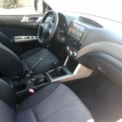 Subaru Forester 2008-thumb-1